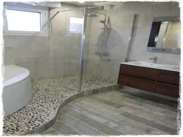 fürdőszoba épített zuhanyzó