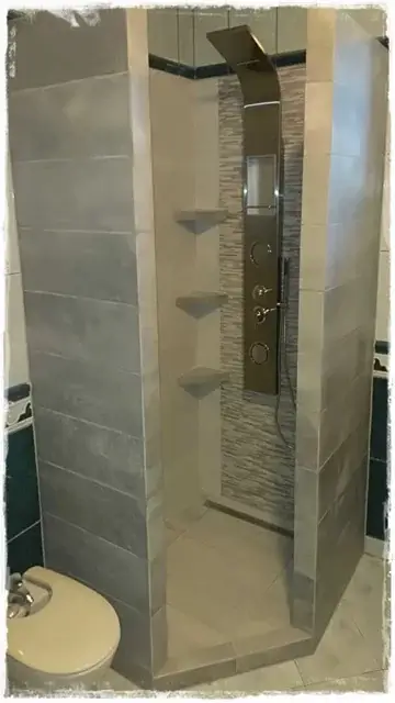 zuhanypanel